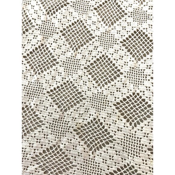 Vintage Hand-Crocheted Tablecloth 33" X 47" White Lace Diamond Pattern - Picture 1 of 4